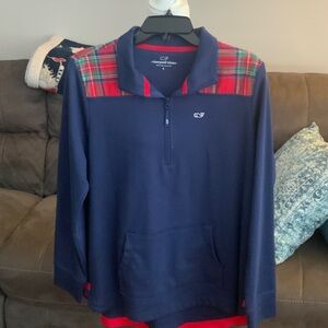 NWOT Vineyard Vines Navy and Red Plaid Pullover